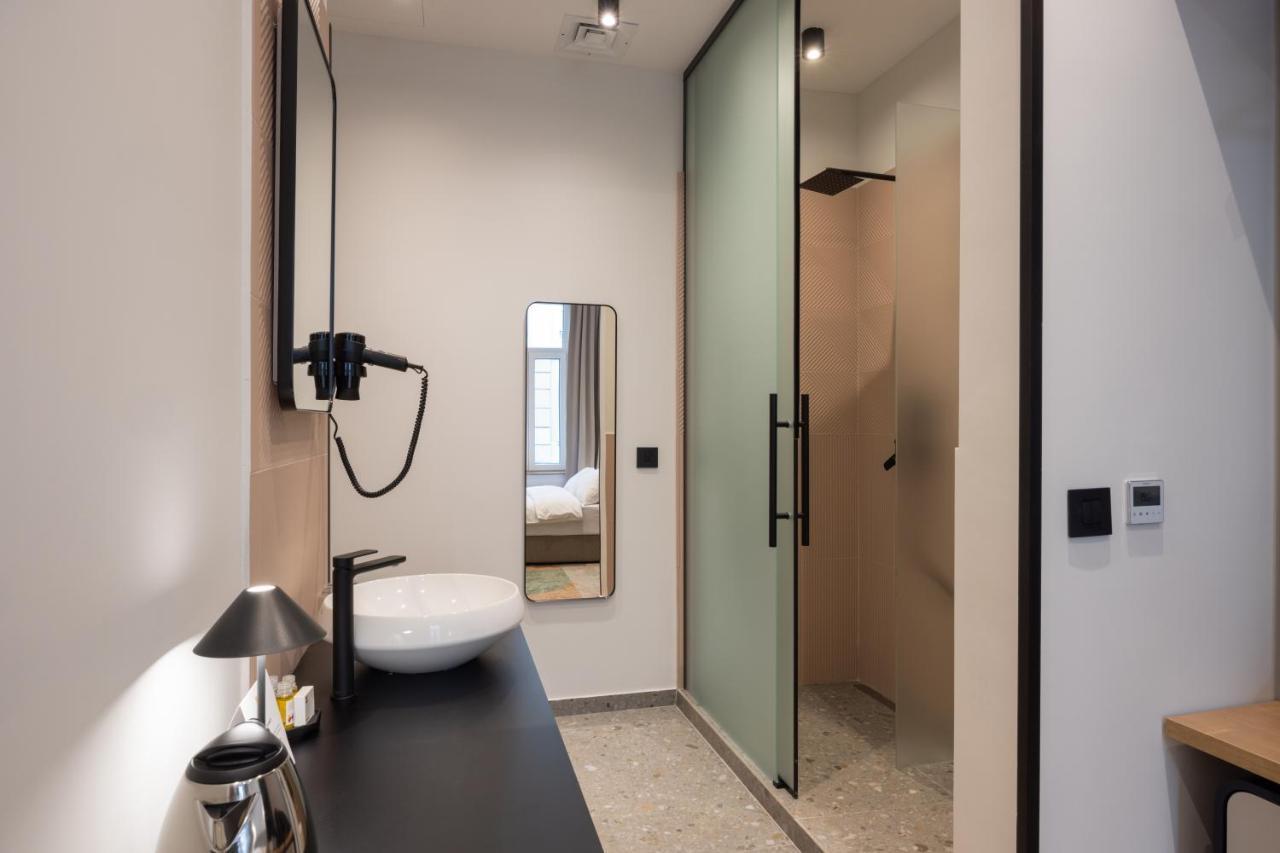 Hop Inn Rooms & Suites Belgrado Exterior foto