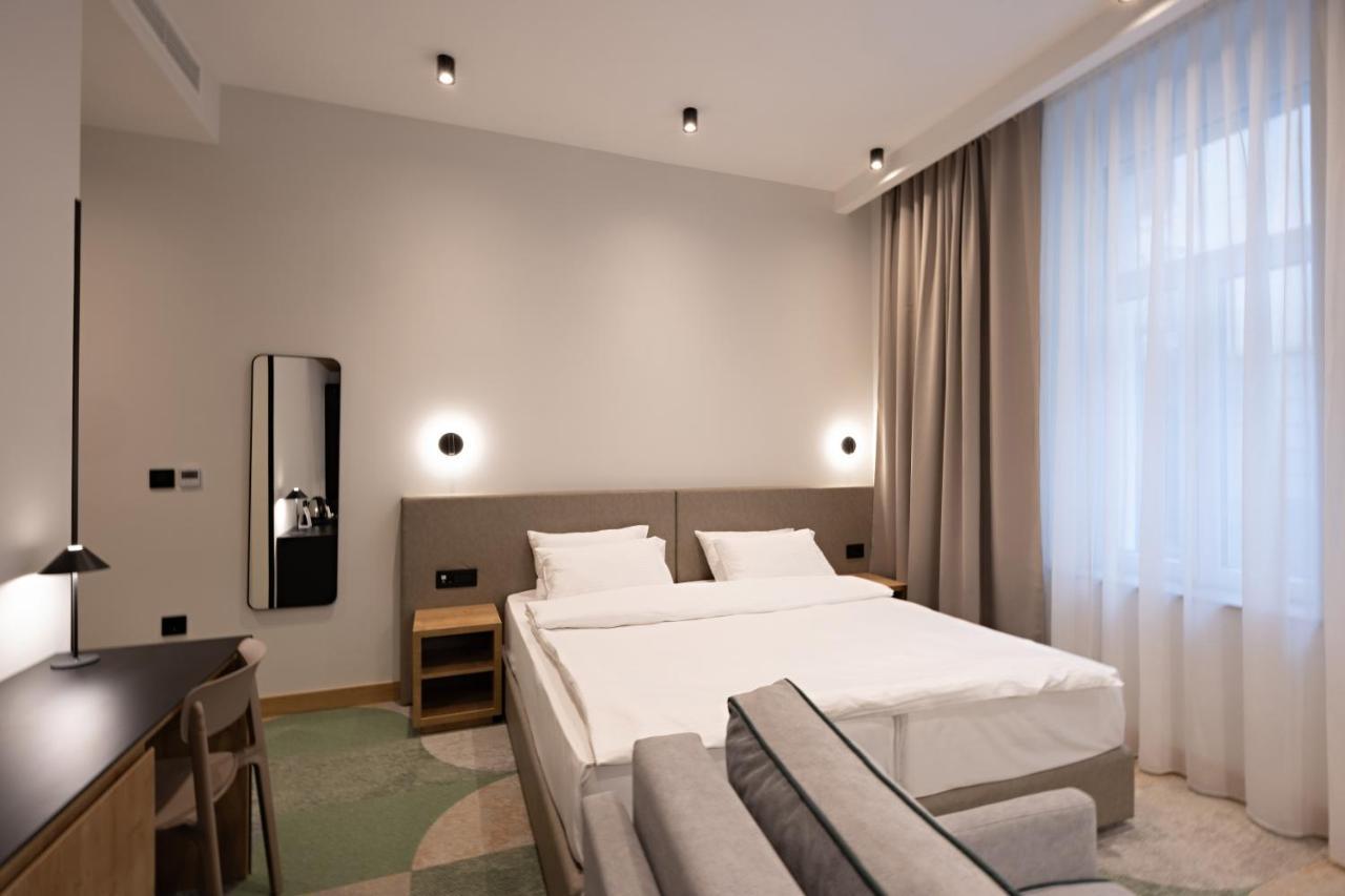 Hop Inn Rooms & Suites Belgrado Exterior foto