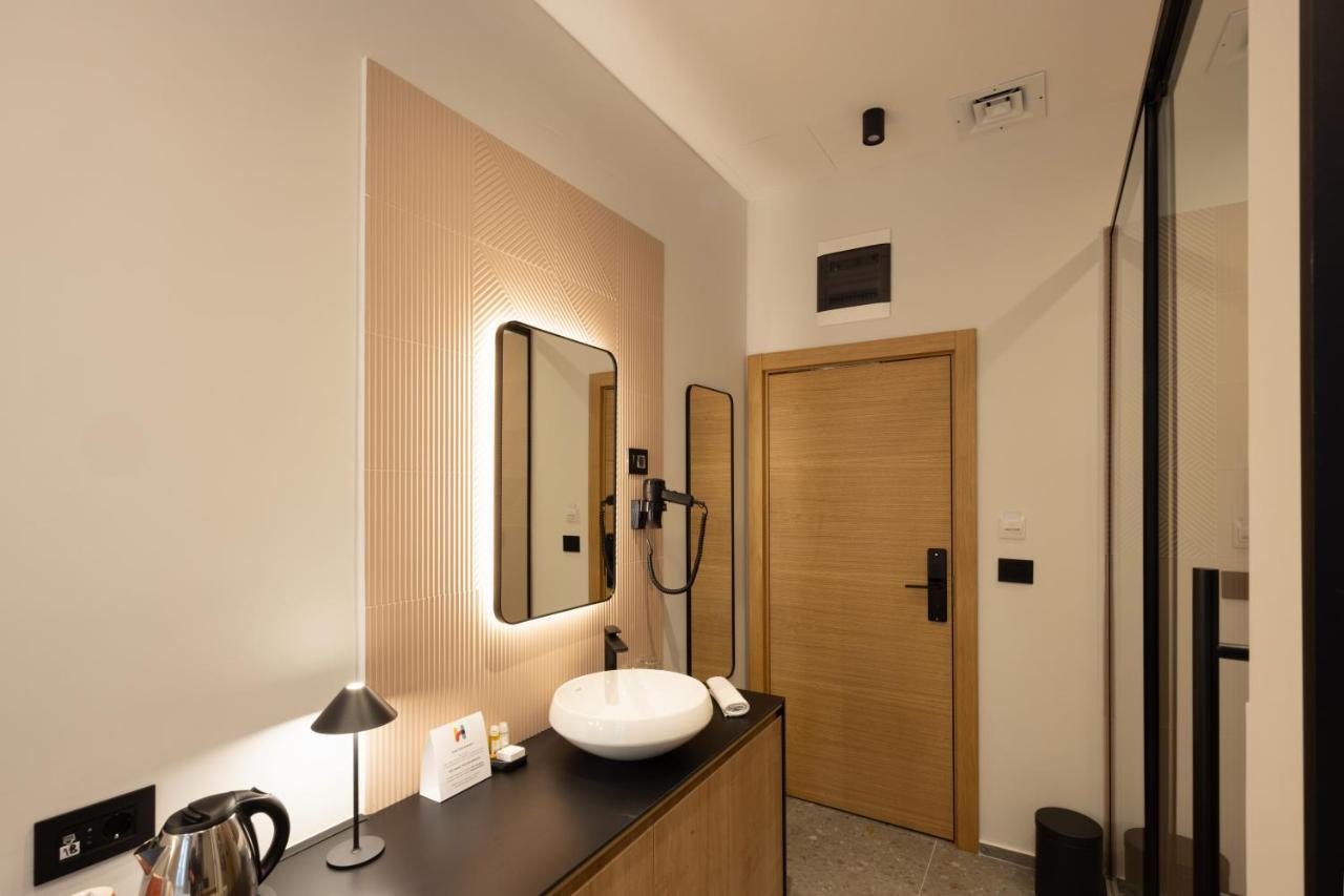 Hop Inn Rooms & Suites Belgrado Exterior foto