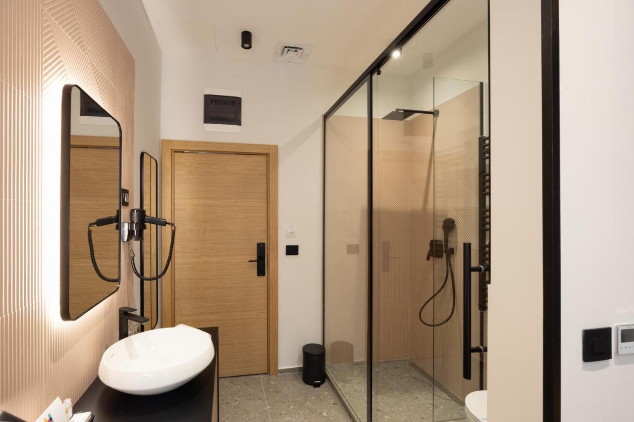 Hop Inn Rooms & Suites Belgrado Exterior foto