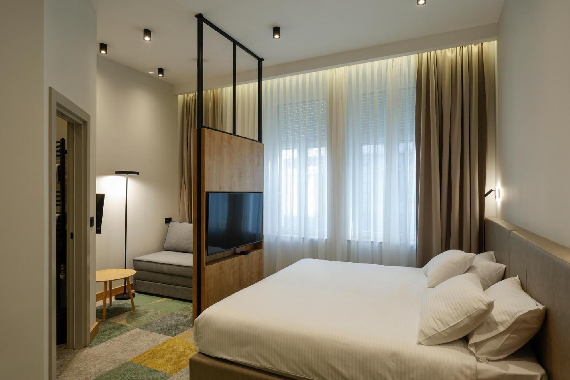 Hop Inn Rooms & Suites Belgrado Exterior foto