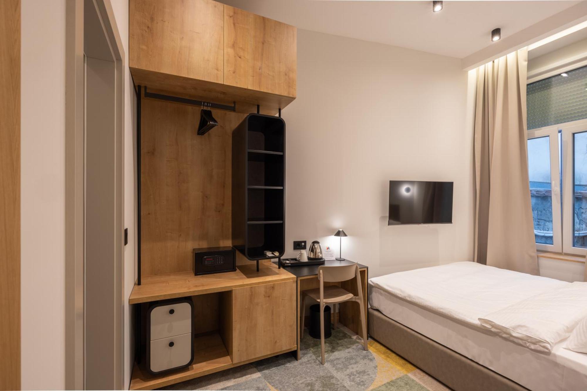 Hop Inn Rooms & Suites Belgrado Exterior foto